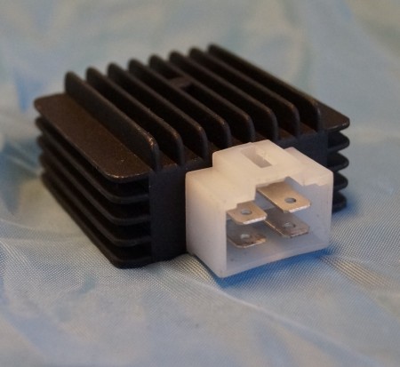 Laderelè / regulator 150/200cc